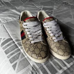 Gucci Shoes Size 8