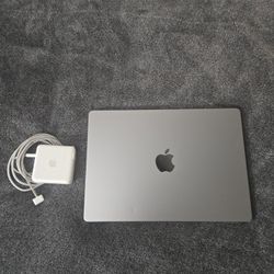 Macbook Pro M1 2021 16GB RAM (Trades OK)