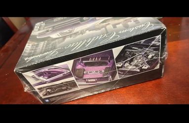 1/25 scale model kit
