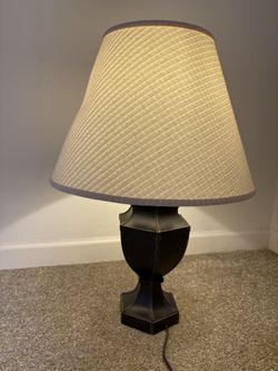 Table lamp