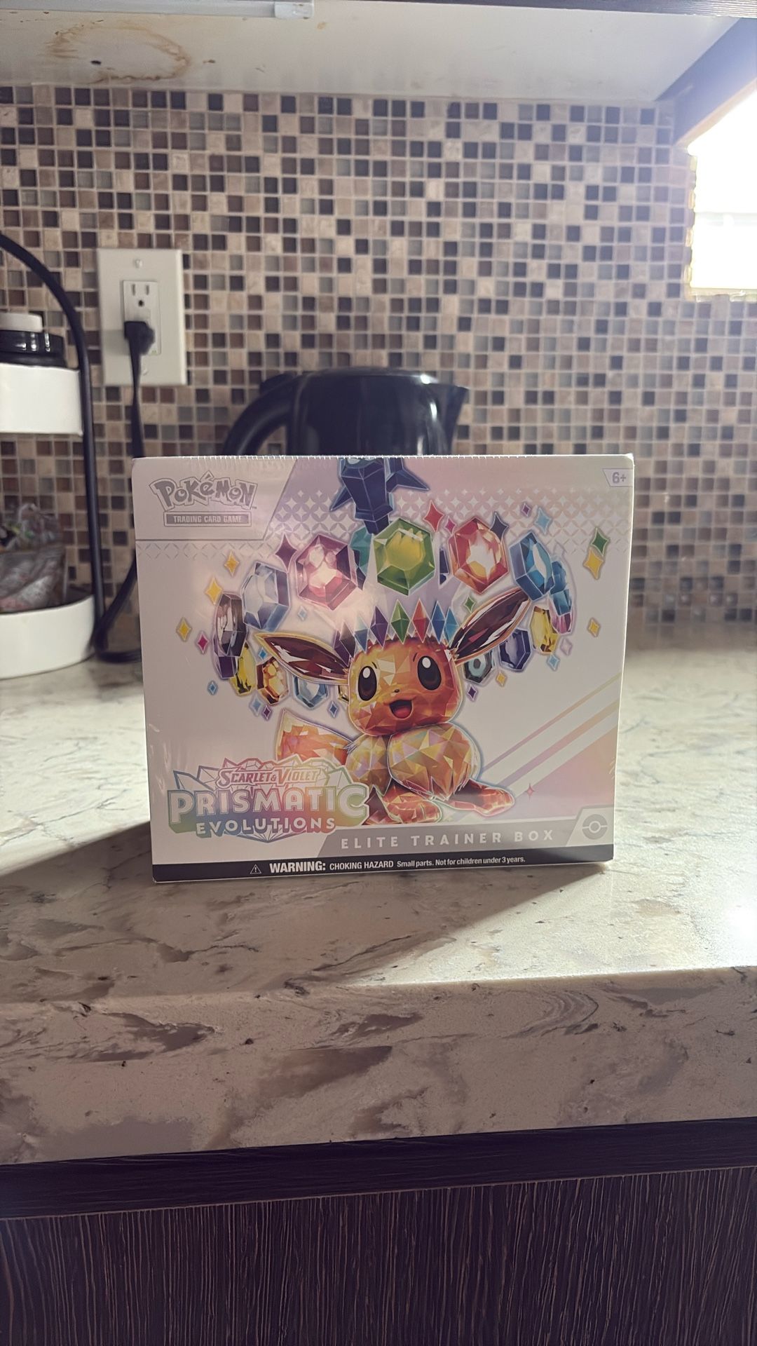 POKEMON PRISMATIC EVOLUTIONS TRAINER BOX