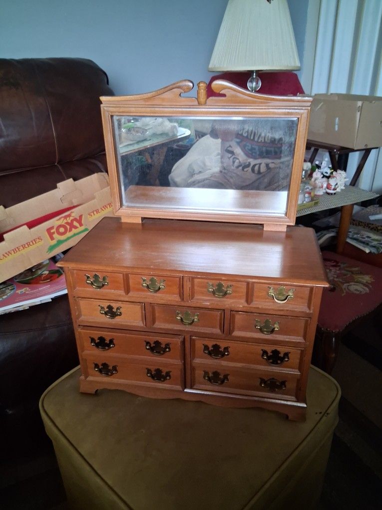 VINTAGE BROWN WOODEN DRESSER JEWELRY BOX MUSICAL ๐ถ MADE IN JAPAN!