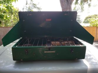 Coleman 426A rare 3 burner stove.