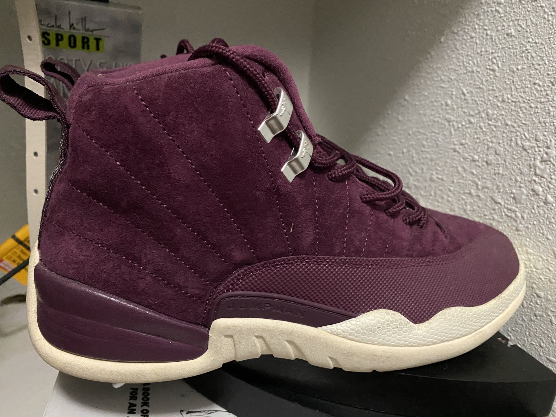 Jordan 12 Retro Bordeaux