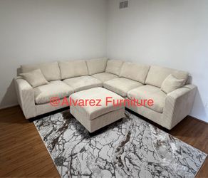 Sectional sofa with ottoman
