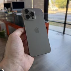 Apple iPhone 15 Pro Max 256GB Unlocked to any carrier! 90 day warranty! 100% battery!
