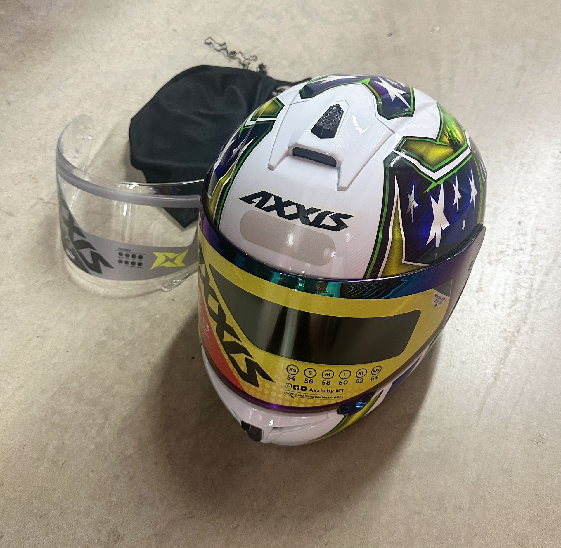 Axxis Draken Motorcycle Helmet