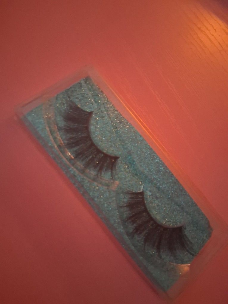 Lashes