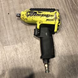 Snap On 3/8 Impact Gun