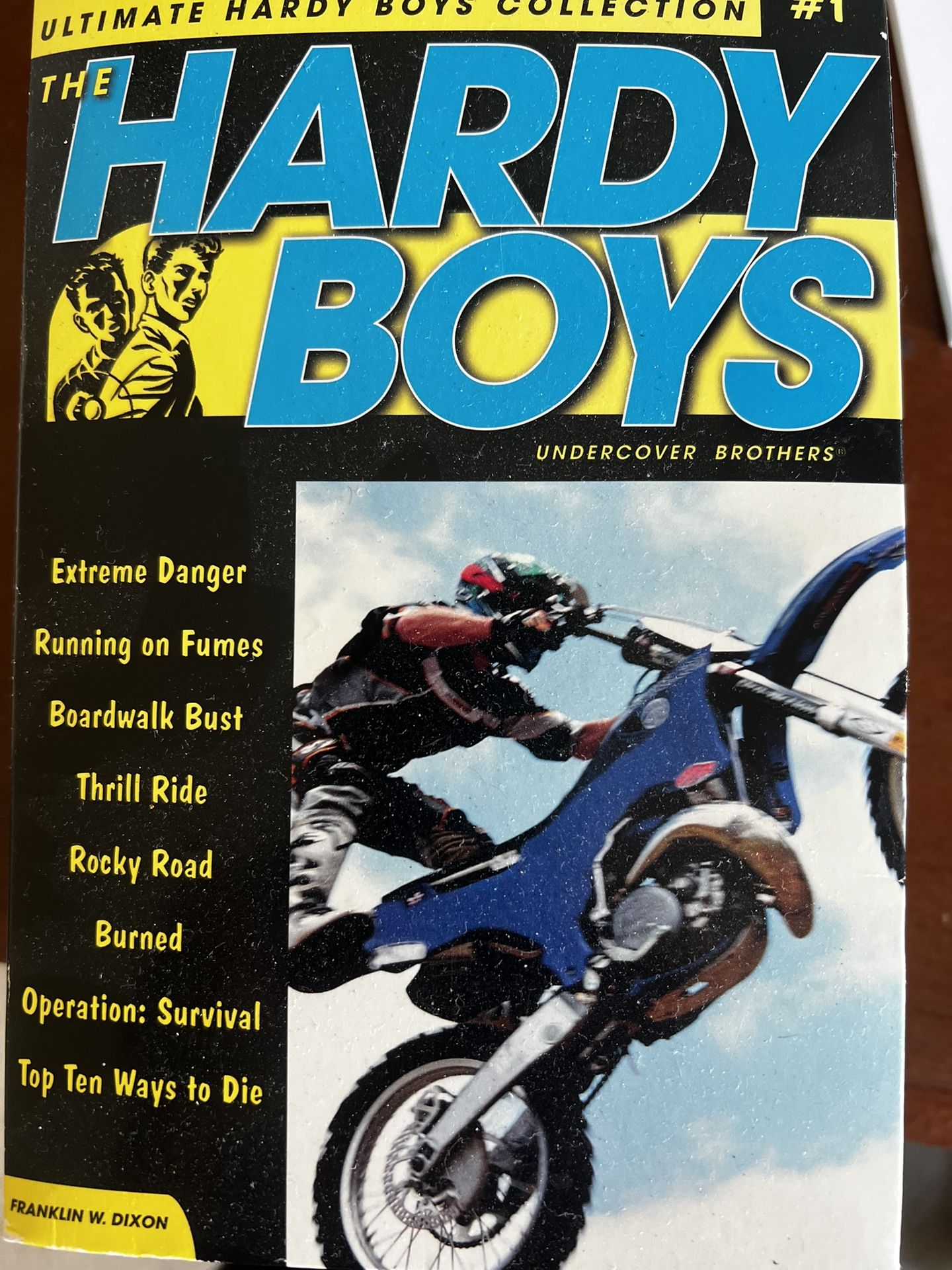 Hardy Boys Undercover Brothers 1-8 Books Ultimate Collection