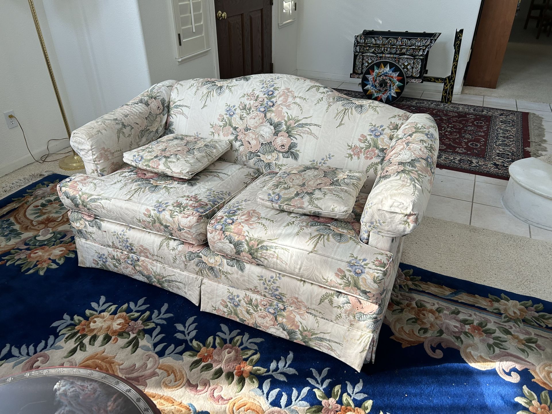 Matching Love Seat Sofa