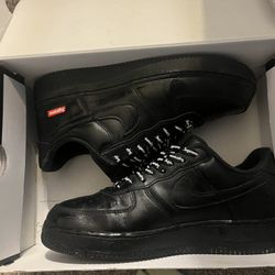 Supreme Black Air Force 1’s