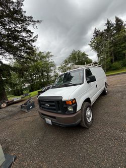 2011 Ford E-250