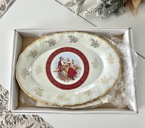 Vintage Decorative Oval Platter featuring the "Courting Couple" or "Love Story" motif,Size 14/10 $30
