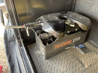 Curt Q20 5th Wheel Hitch