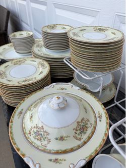 Vintage large set of China made in Japan