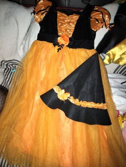 Girls Halloween Witch Costume Dress Size 4/5 T with Hat