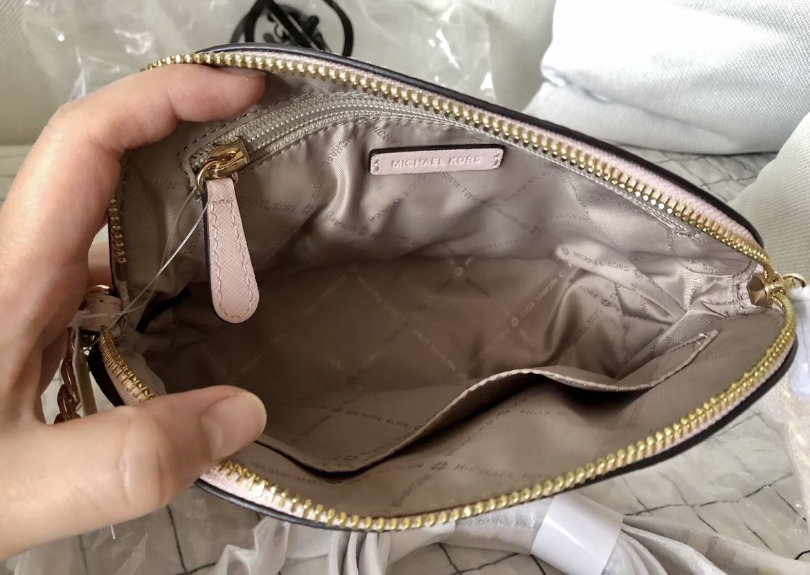 Jet Set Large Saffiano Leather Crossbody Bag – Michael Kors Pre-Loved