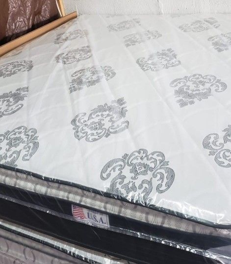 KING PILLOWTOP MATTRESS