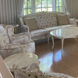 Vintage Italian Victorian Style Living Room Furniture Set