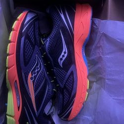 Size 12 Saucony Pro Guide 7