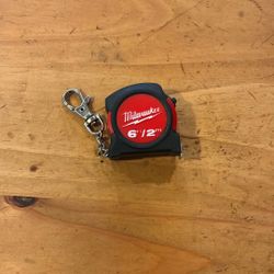Milwaukee Measuring Tape