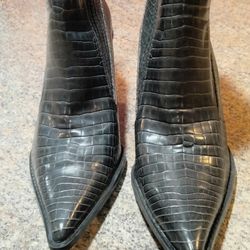 Women /Zara Boots.Size - 41