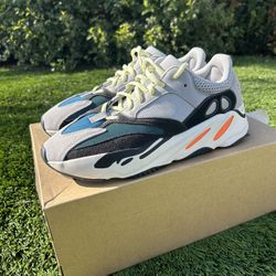 Yeezy Boost 700