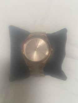 Mickael Kors Rose Gold Watch