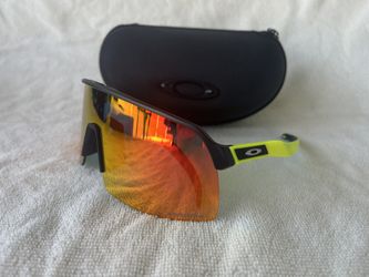GENUINE OAKLEY SUTRO Sunglasses 