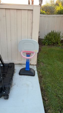 Little Tikes Kids Basketball Hoop
