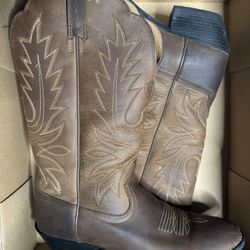 Brown Ariat Boots Size 8 Women 