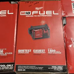 Milwaukee M18 FUEL 18-Volt Lithium-Ion Brushless Cordless 2 Gal. Electric Compact Quiet Compressor (Tool-Only