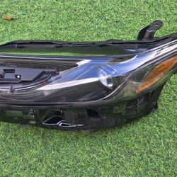 Toyota Camry Headlamp 2025 2026 Left Side (Driver) OEM LED 