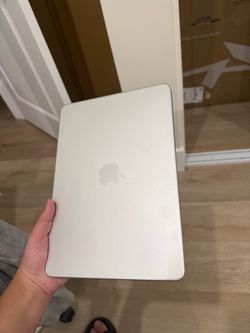 2026 apple neo 13-in 8+256Gb