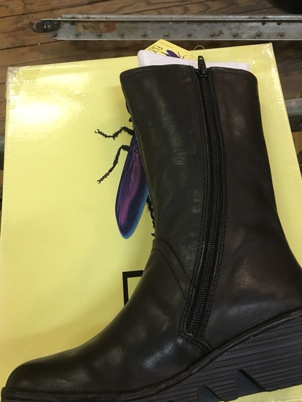 Fly London women’s euro size 36 boots