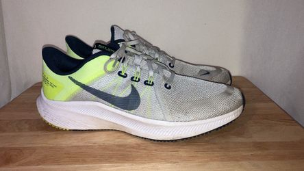 Mens Nike Quest 4 Running Shoes Size 11