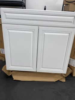 3 New Cabinet, One Is A Base And 2 Top Cabinet