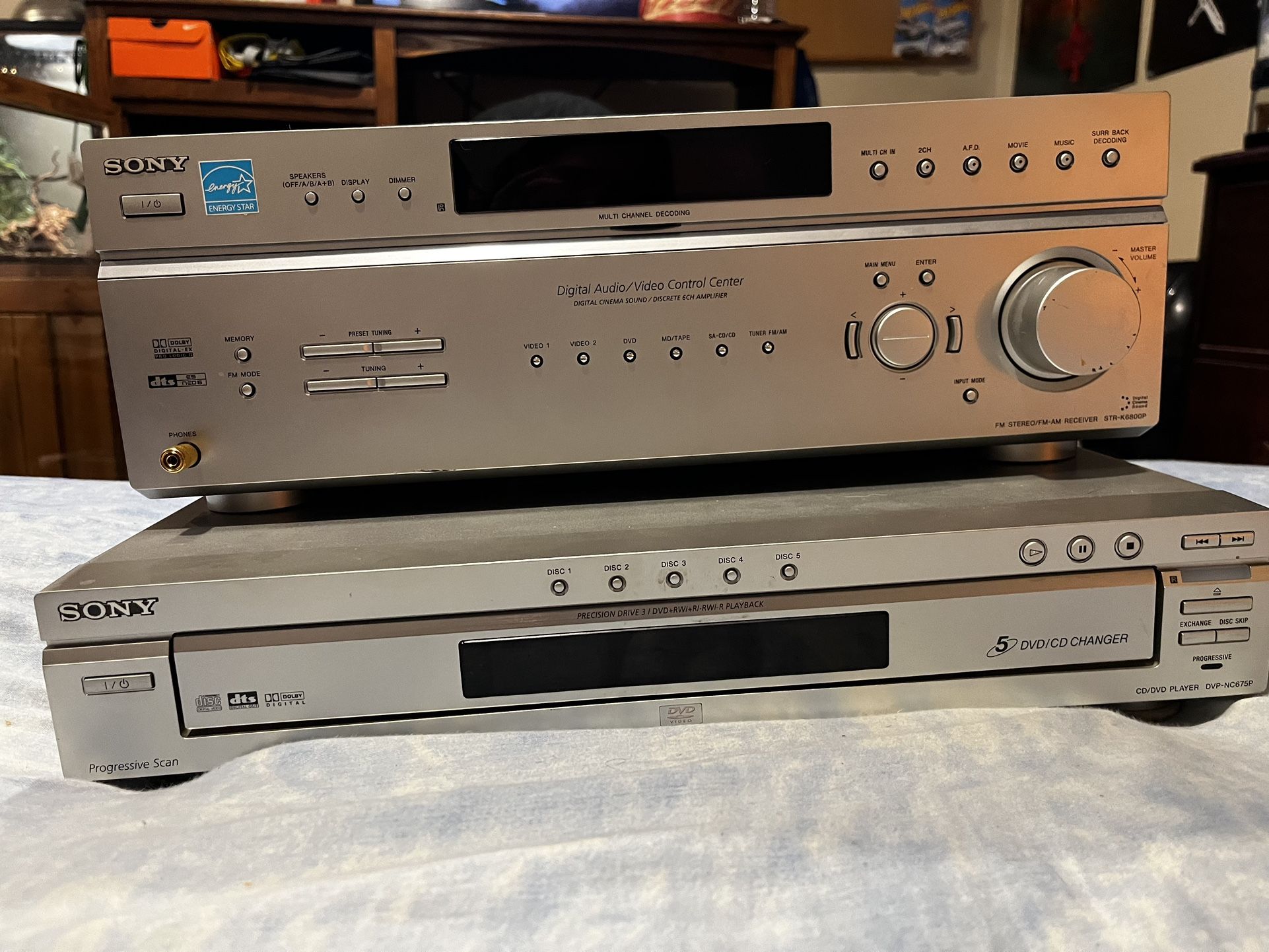 Receiver And Five Cd Tray