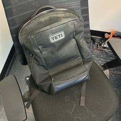 Yeti Crossroads 22L Backpack