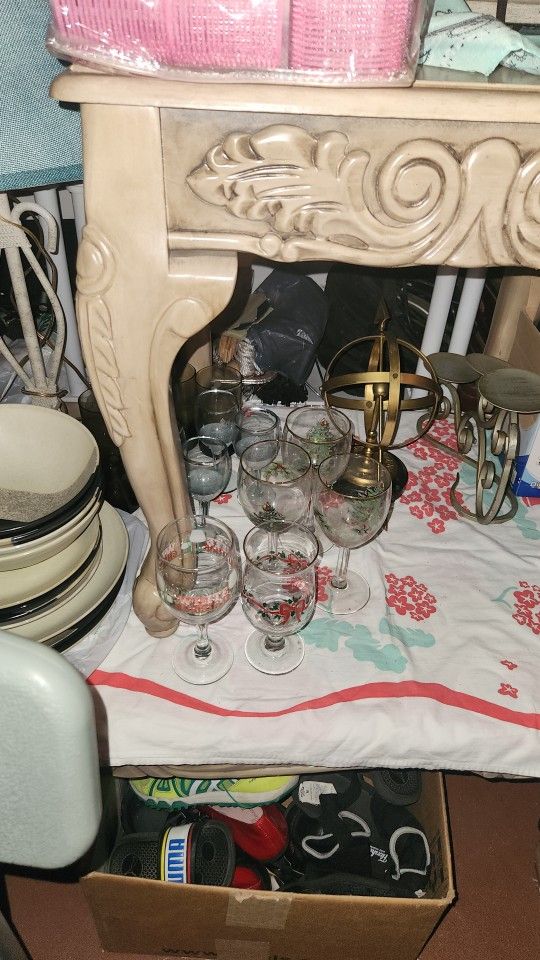 Glassware, Household Items