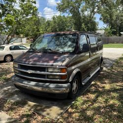 Chevy Express 1500