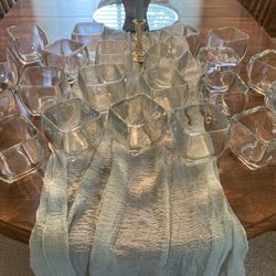 Beautiful Glass Vases/Bowls Set of 20