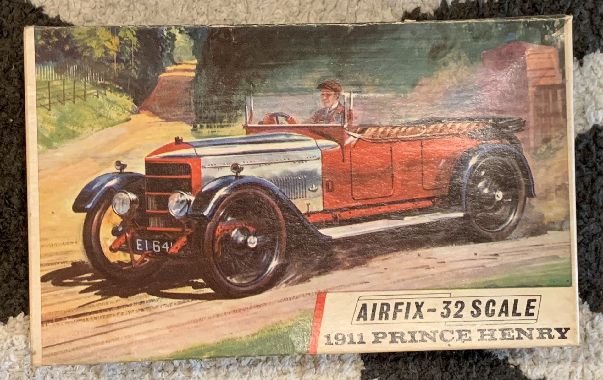 Airfix 1911 Prince Henry 1/32 Scale Car Model Kit