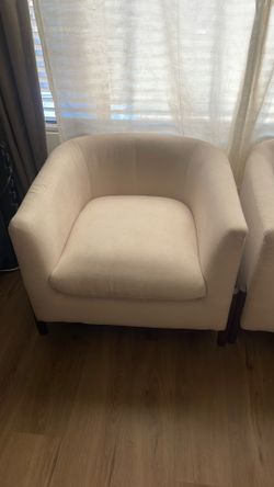 Target threshold barrel chairs