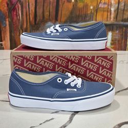 Vans Authentic Navy Size 6 Women's Skateboarding