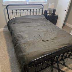 Overlock Platform Bed
