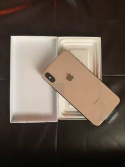 Brand New IPhone XS Max $850 obo