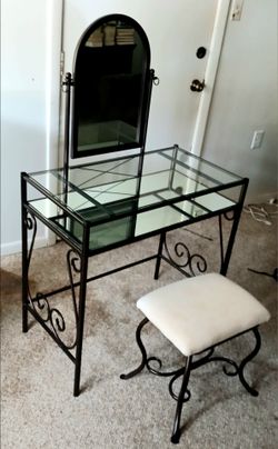 Linon Home Decor 2-Piece Glass Vanity W/ Linen Stool GlassTop, Mirrored Shelf, Mirror that Angles Like New