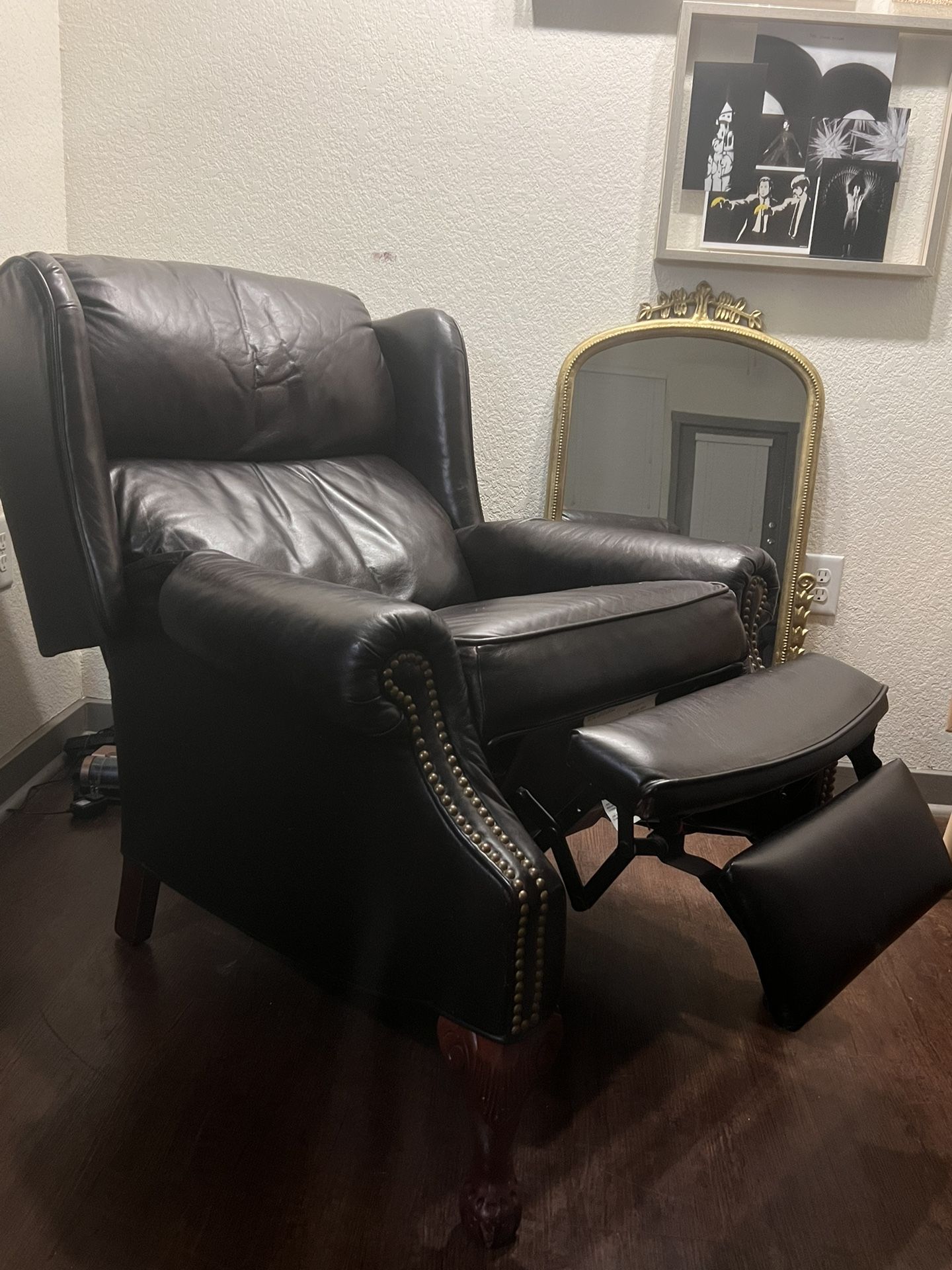 2 Leather Recliners for Sale in San Antonio, TX OfferUp